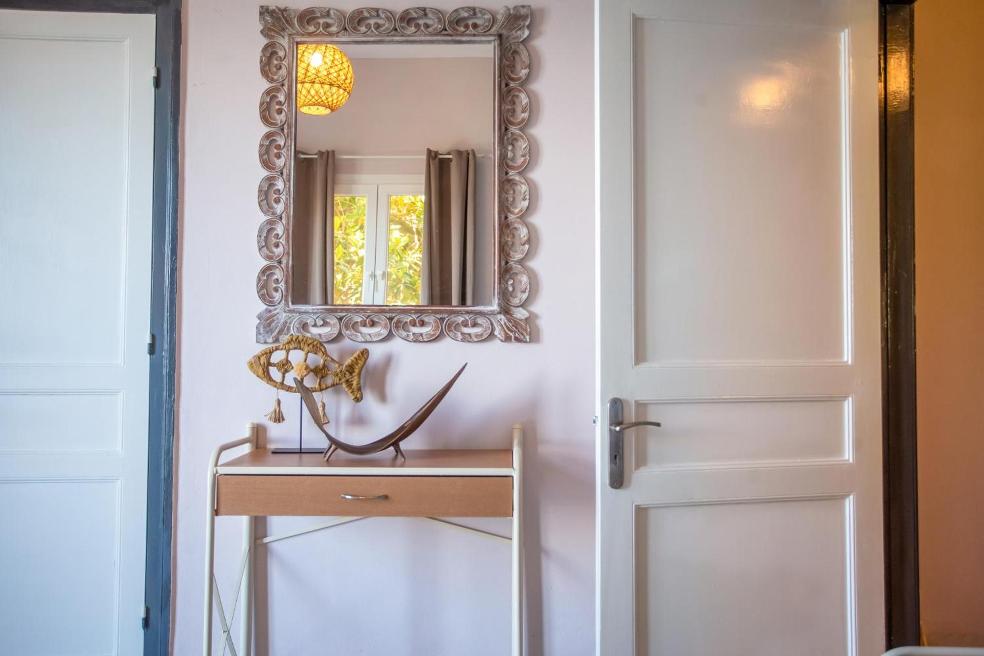 Ionian Kaizer Boutique Daire Achílleion Dış mekan fotoğraf