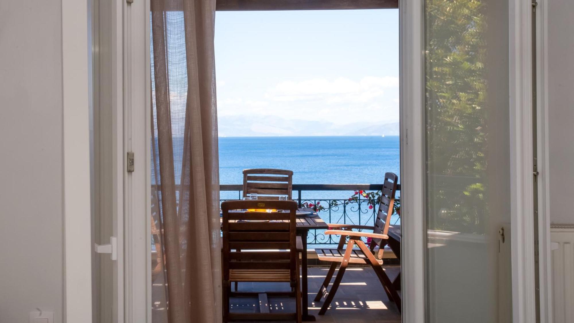 Ionian Kaizer Boutique Daire Achílleion Dış mekan fotoğraf