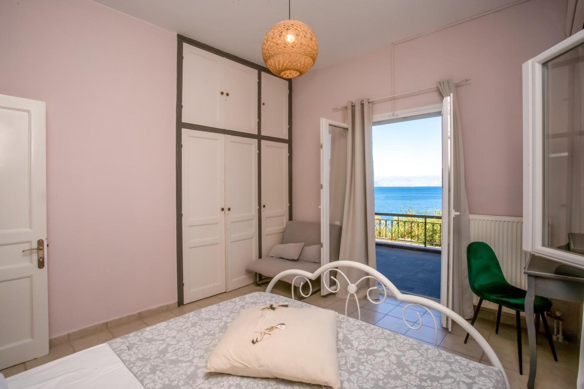 Ionian Kaizer Boutique Daire Achílleion Dış mekan fotoğraf
